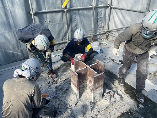 電波塔基礎斫り