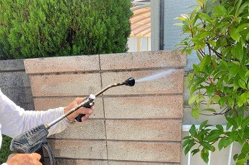 塀の洗浄